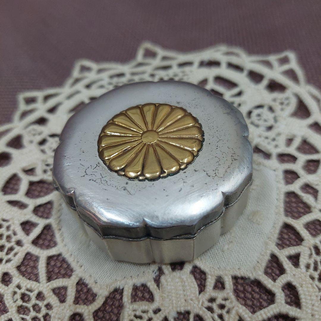 皇室菊花紋章　ボンボニエール＊ 大正２年頃　　奈良中宮寺住職御下賜品