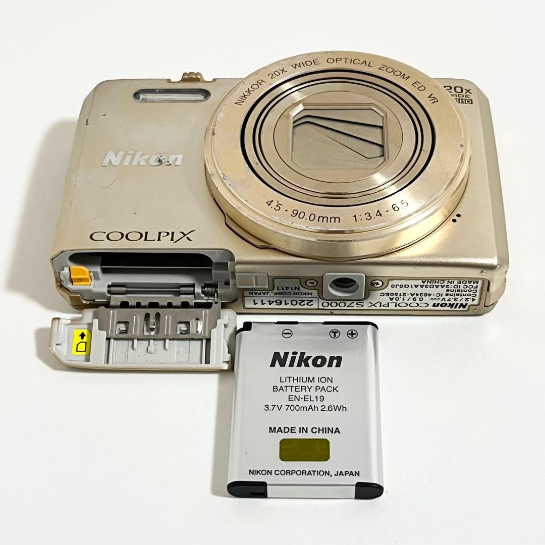 デジタルカメラ Nikon coolpix S7000