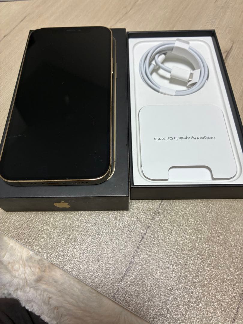 【バッテリー81%】iPhone12 Pro 256GB ゴールド SIMフリー