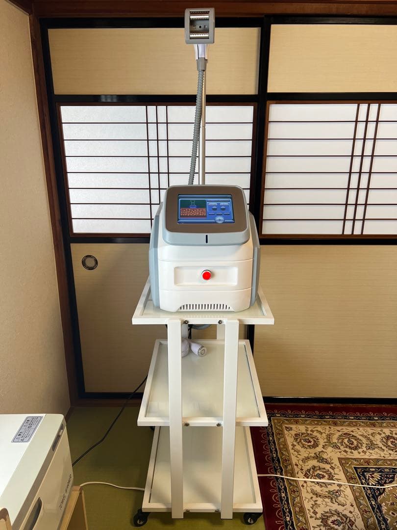 【ももこ】業務用機器　トルネードシェイプ　吸引ローラー　キャビテーション