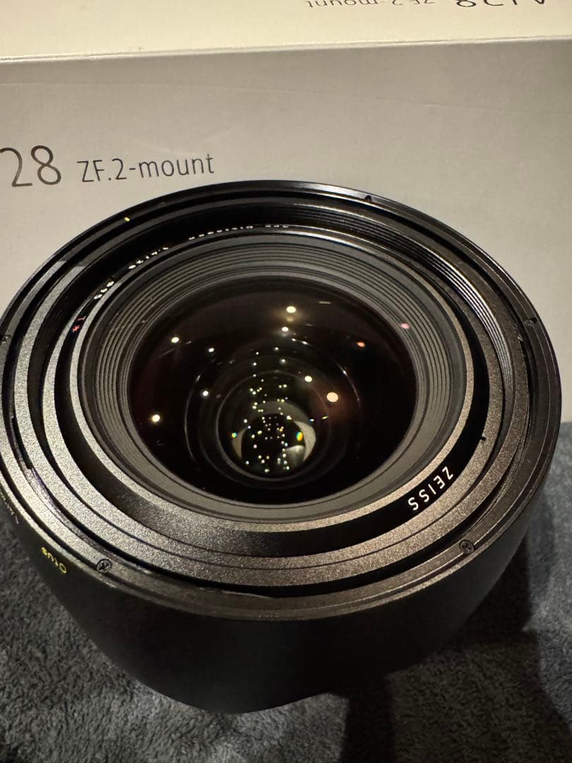 ほぼ未使用Zeiss Otus 28mm f/1.4 ZF.2レンズ
