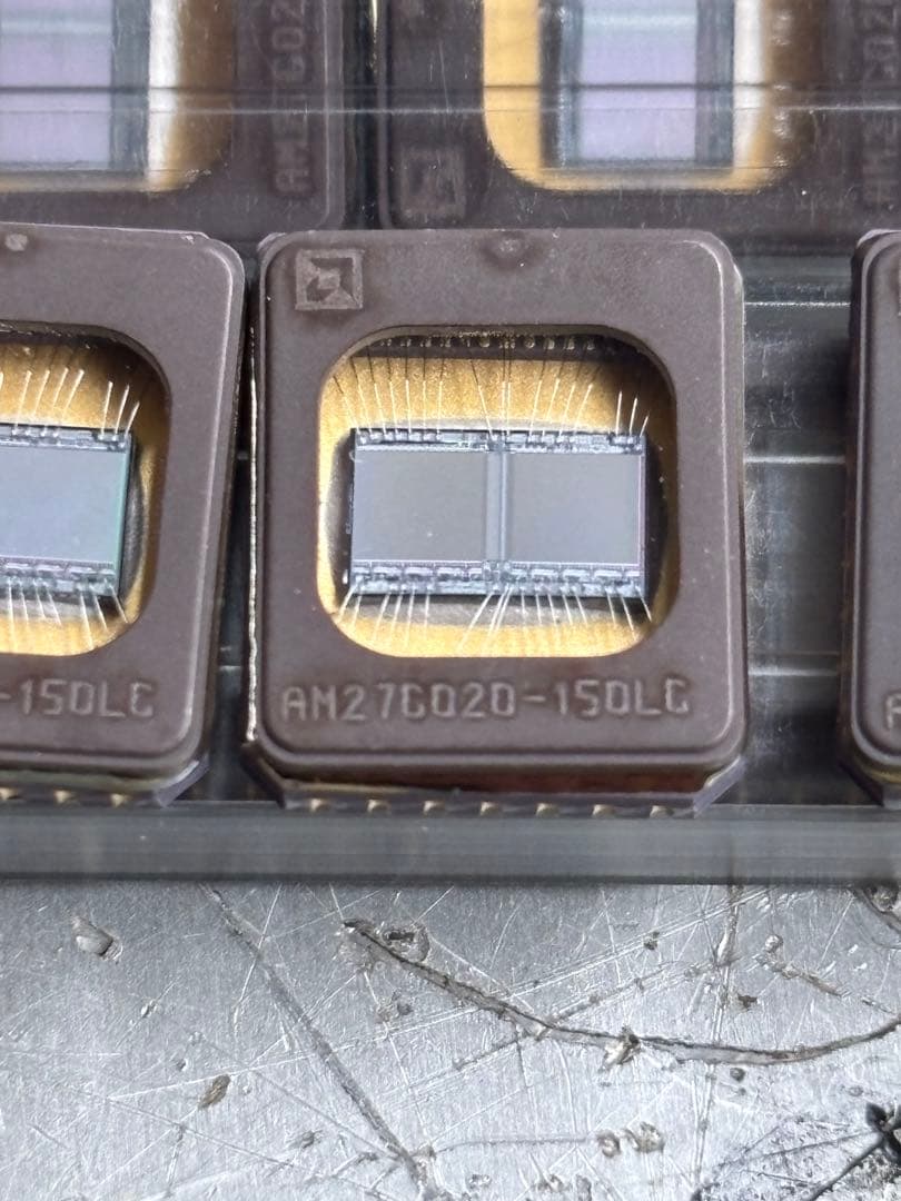 (30個)ICチップAM27C020-150LC。新品同様。未使用。長期保管品