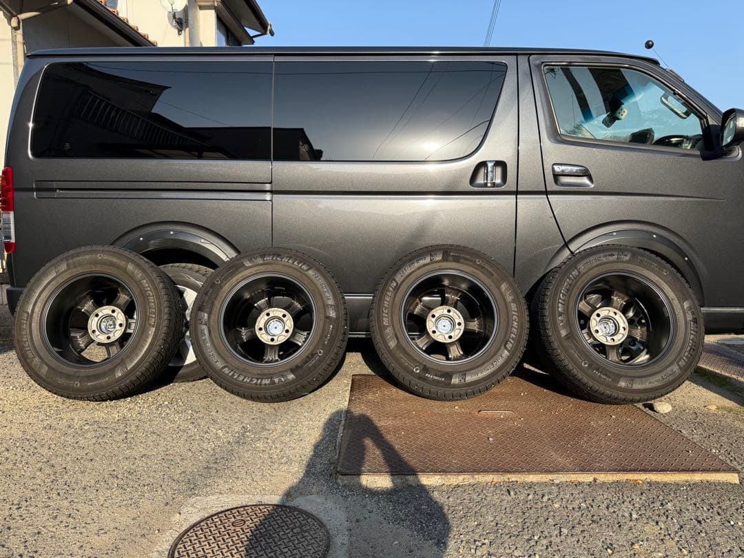 B-mudK 18インチホイール　ランクル200で使用