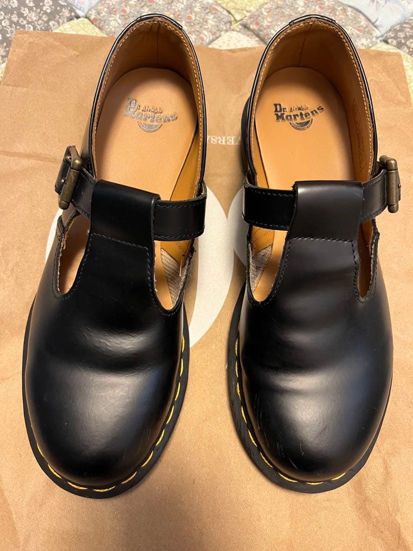 Dr. Martens Tストラップシューズ