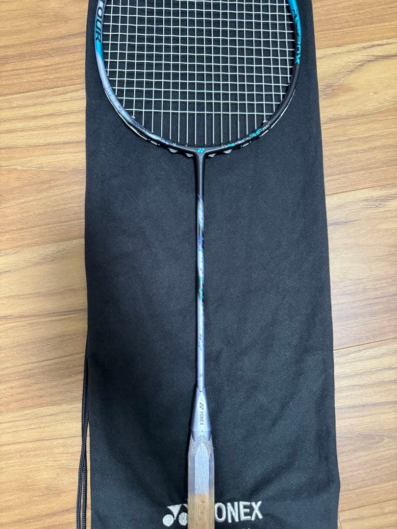 YONEX バドミントンラケット アストロクス88D ツアー 4UG6 ケース付