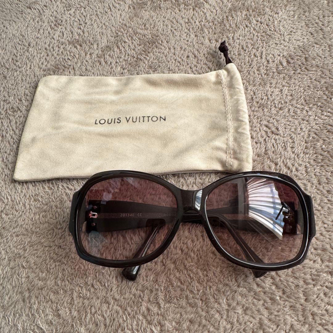 Louis Vuitton ウルスラストラスサングラス パープル Z0134E