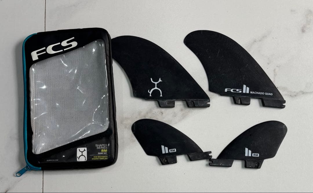 FCS II MACHADO QUAD クアッドフィン 収納ケース付き