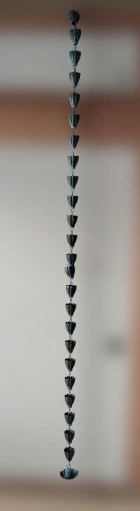 時代銅製鎖雨樋、全長約2.1メートル。