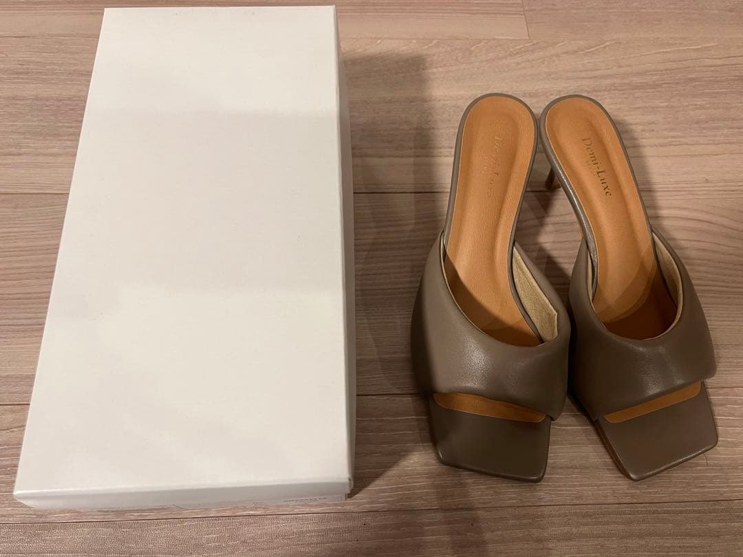 Demi-Luxe BEAMS スクエアパフサンダル .M 目黒越子さん