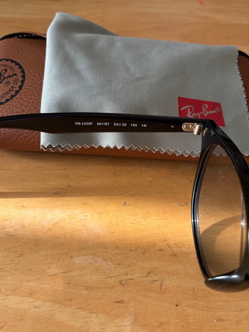 あRay-BanサングラスRB4259f