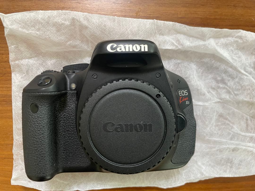 【極上品】EOS Kiss X5 ダブルズームキット　バッテリー３個付