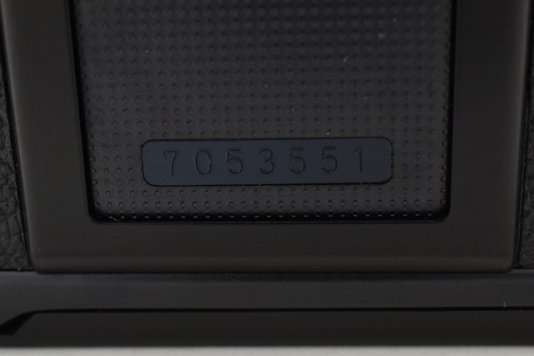 超美品 NIKON ニコン EM フィルムカメラ　モルト新品交換済 M662