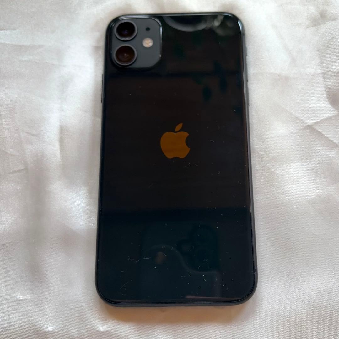 iPhone 11 128GBブラック MWM02J/A SIMフリー