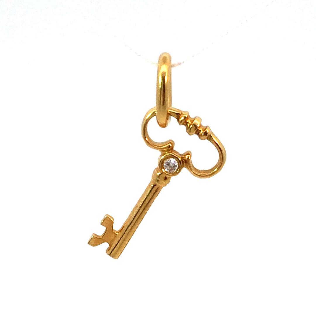 n*中様 Tiffany&Co. キー モチーフ 750 K18ダイヤペンダント