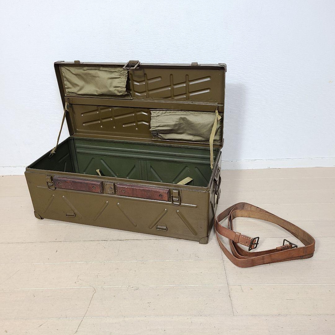 く*ま様 旧日本軍 将校用トランク 金属製 当時物