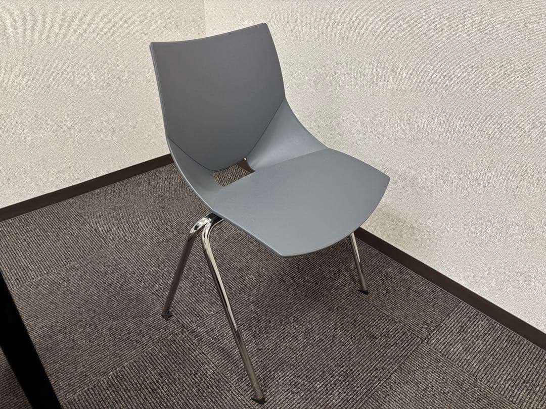 イタリア製　シンプルモダン KOSKA コスカチェア　3脚／グレー