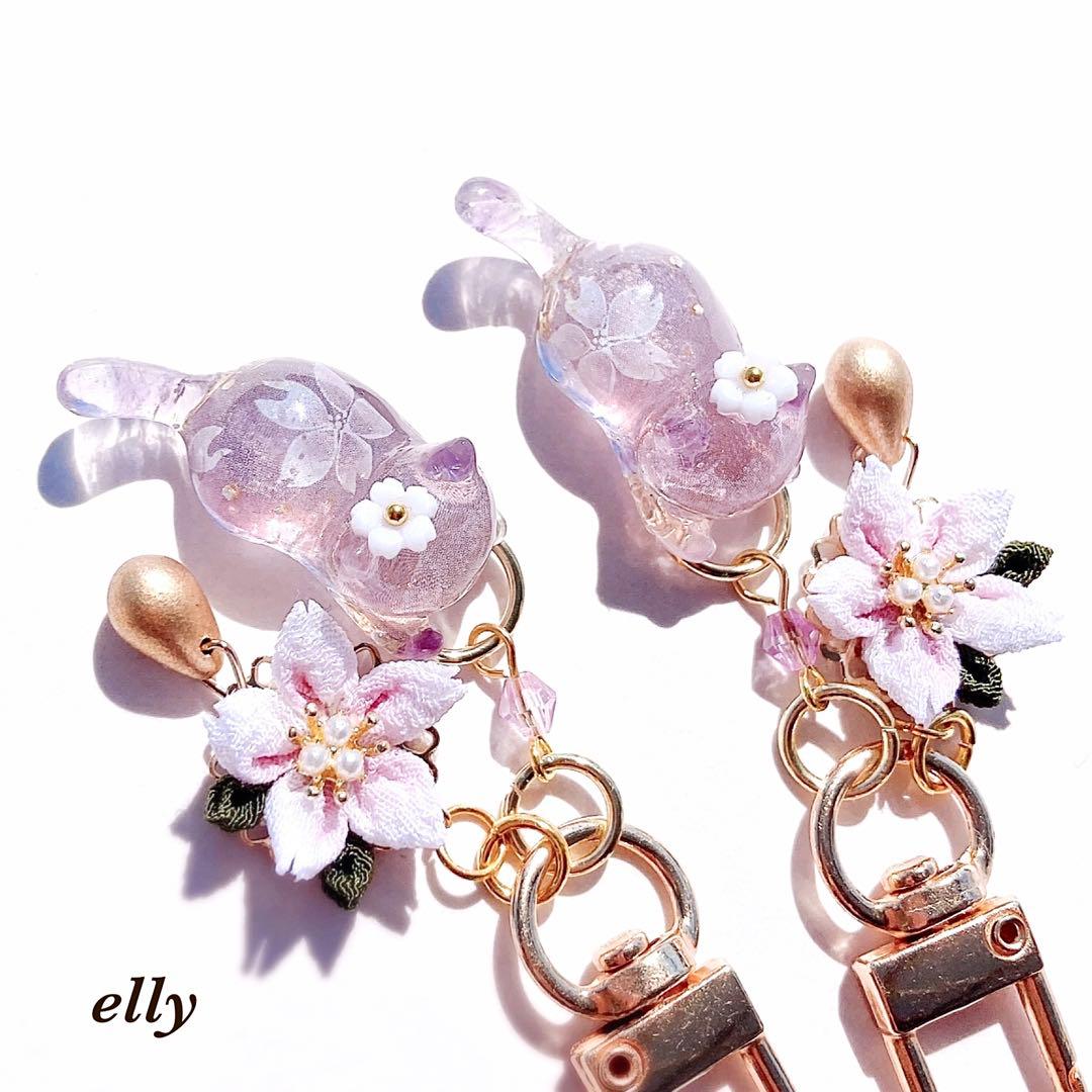 【mooncho様】1193.天然石　つまみ細工　桜　じゃれ猫　レジン