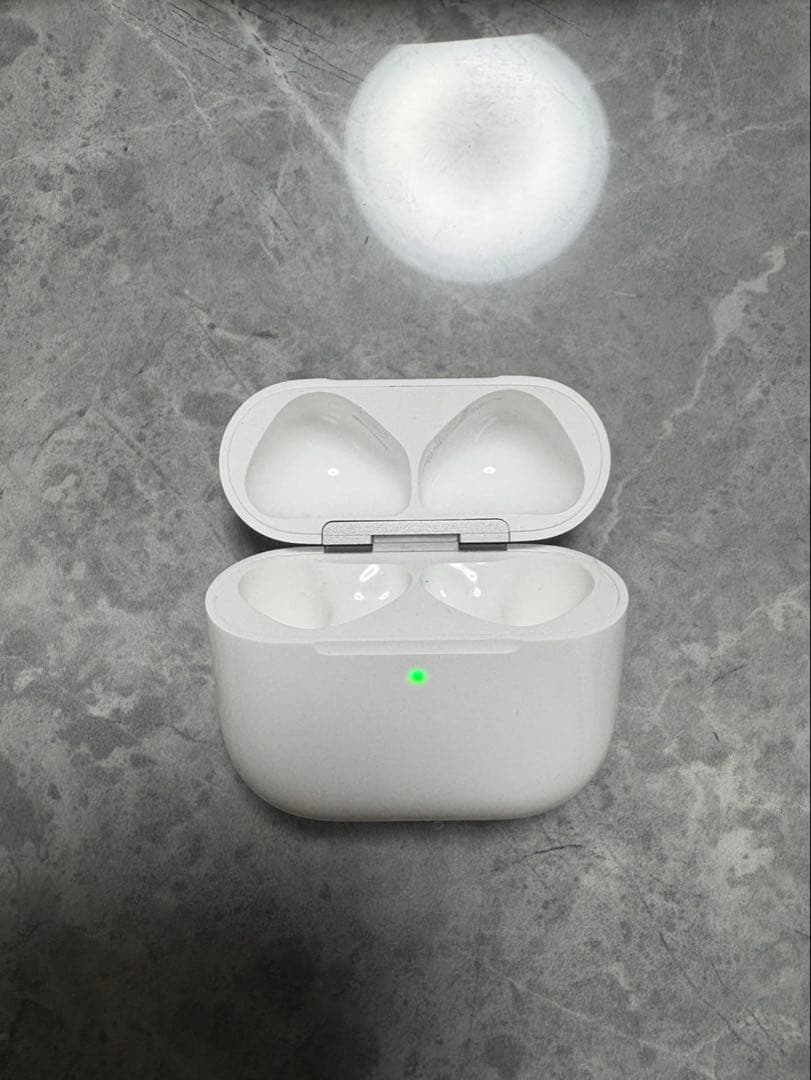 AirPods4 ノイズキャンセリング付き　右耳