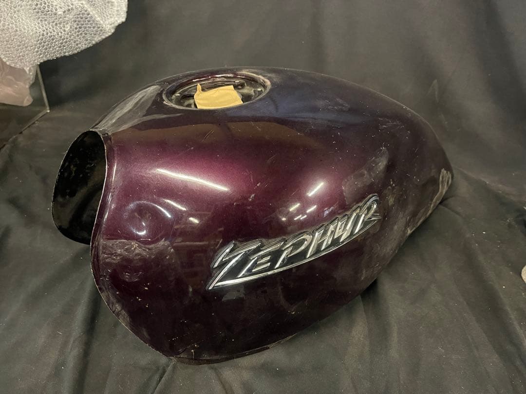 ゼファー 750 純正　タンク　外装