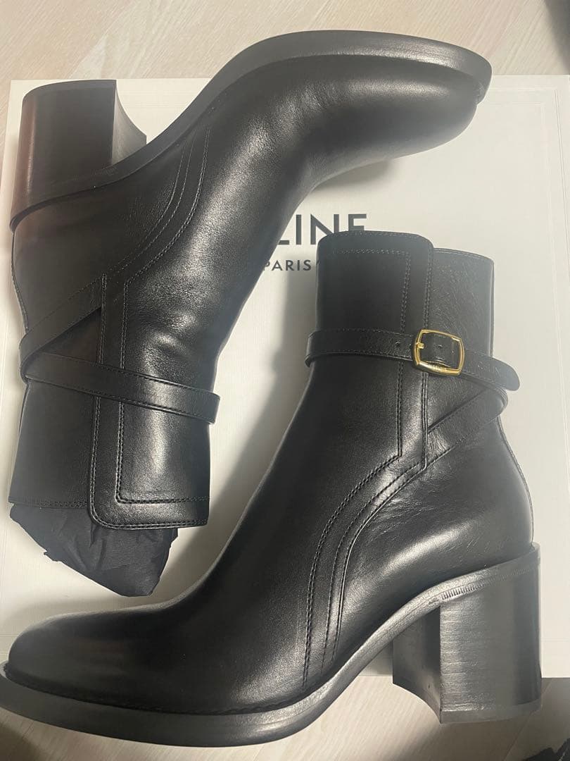 CELINEショートブーツ　値下げ