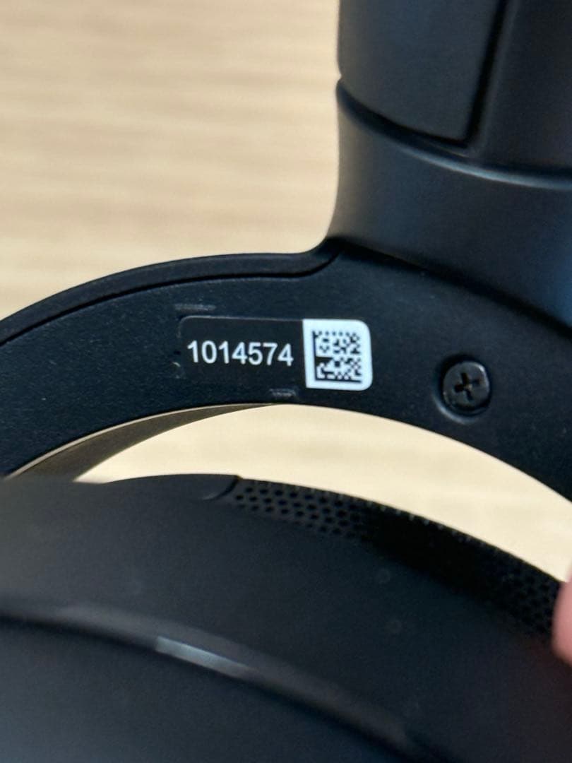 【値下げ中】ソニー　ワイヤレスヘッドホン　ULT WEAR 重低音　ブラック