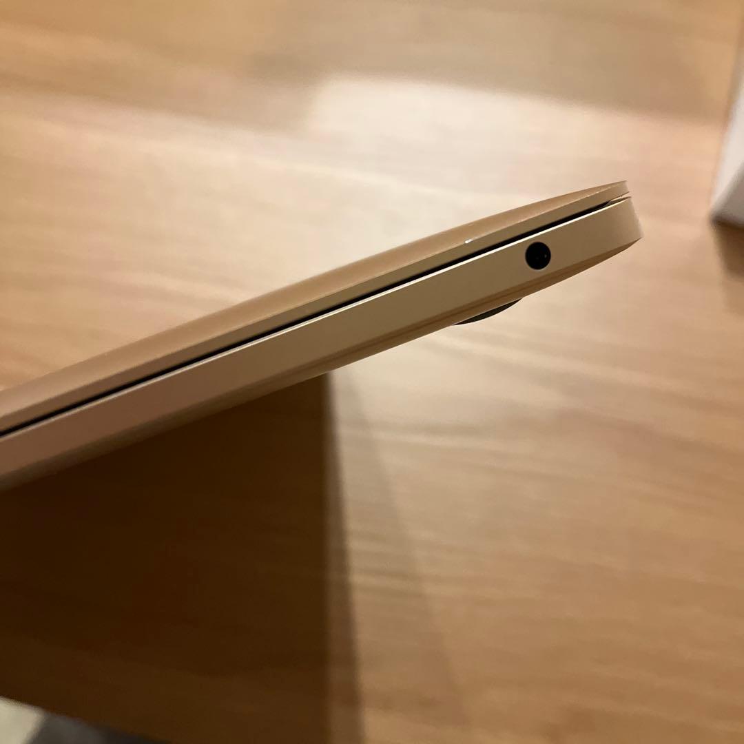 【ももんやで】MacBookAir 本体 ACアダプタ128GB 2018