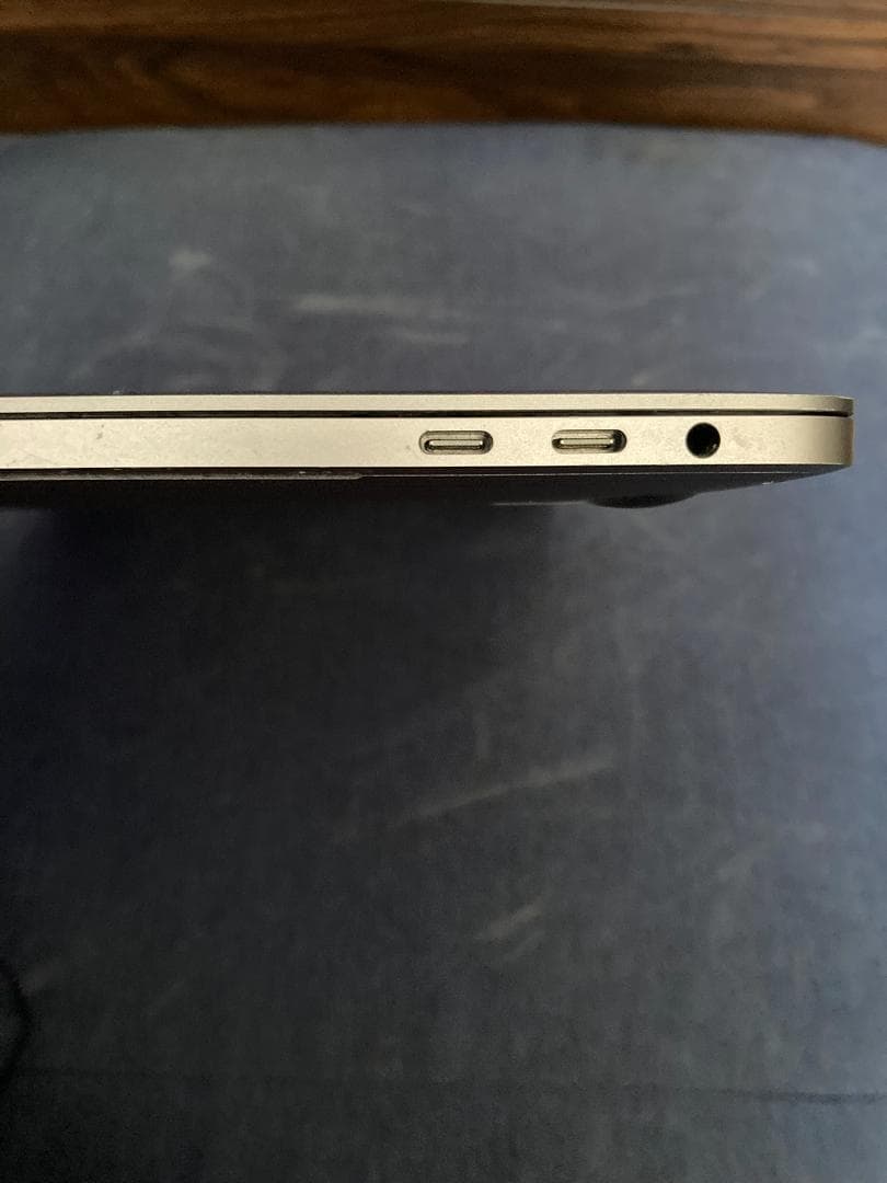 MacBook Pro 13インチ 2018 i5 8GB SSD256GB