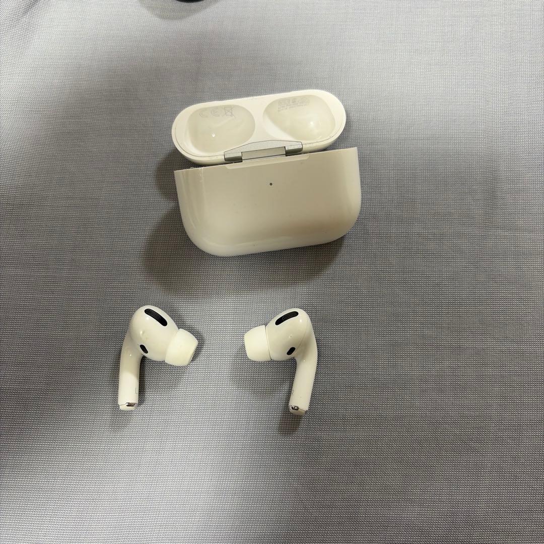 AirPods pro 本体 ホワイト 充電ケース付き 箱付き