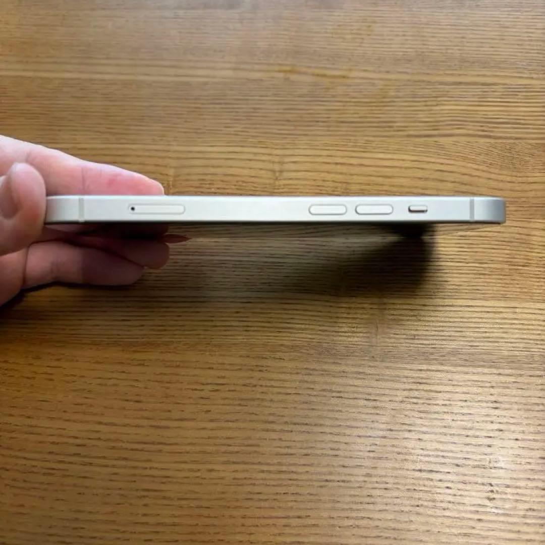 iPhone13 スターライト SIMフリー　128gb