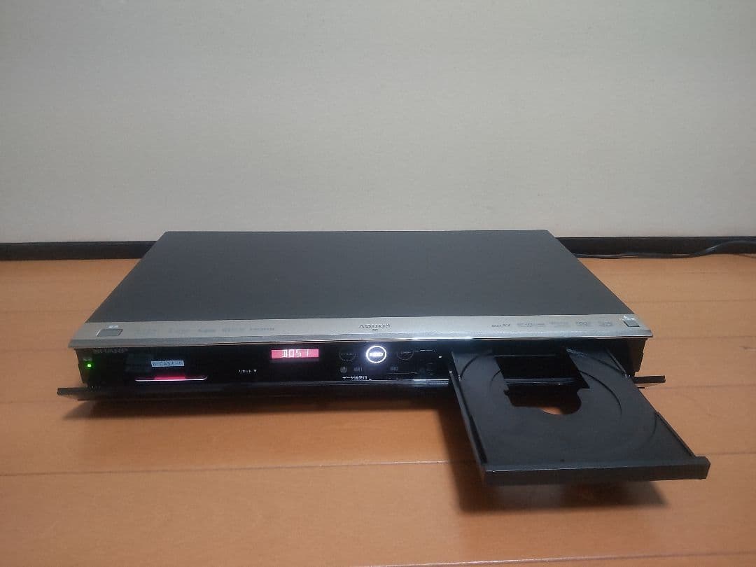 シャープ　AQUOS　BD―W560 500GB→1TB プチメンテ済み