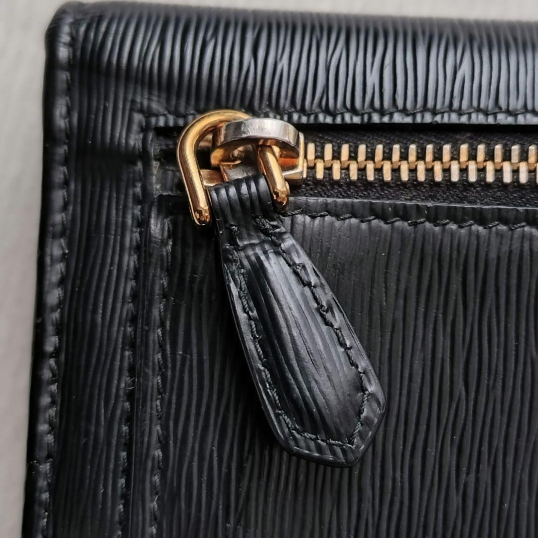 PRADA 長財布 パスケース ゴールドロゴ ブラック ヴイッテロムーブ