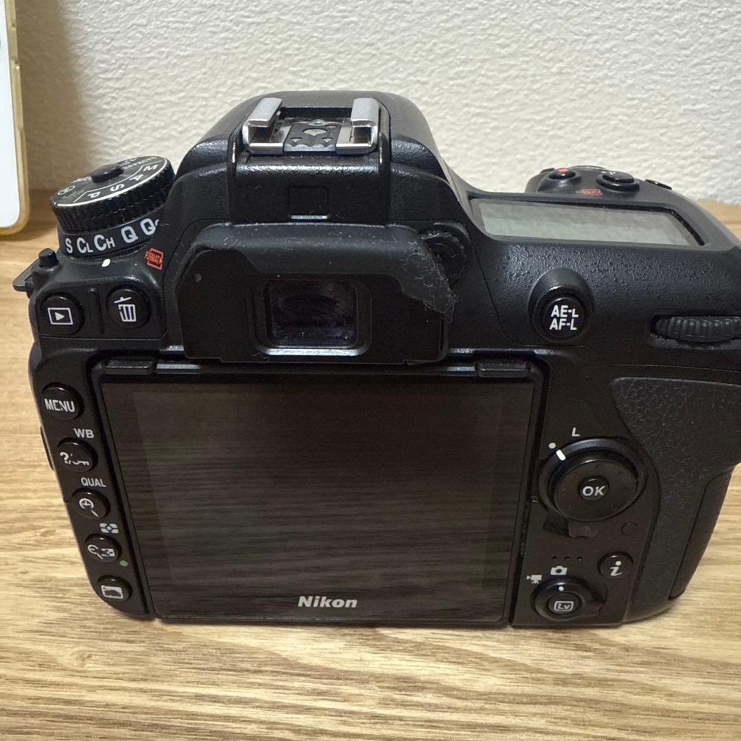 Nikon d7500 ボディのみ　バッテリー付き
