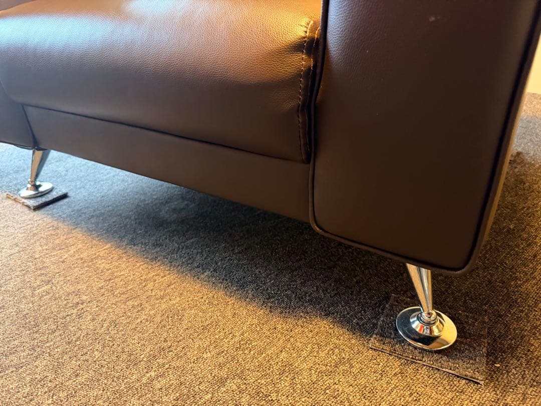 ブラウン アームチェア 合成皮革 メタル脚