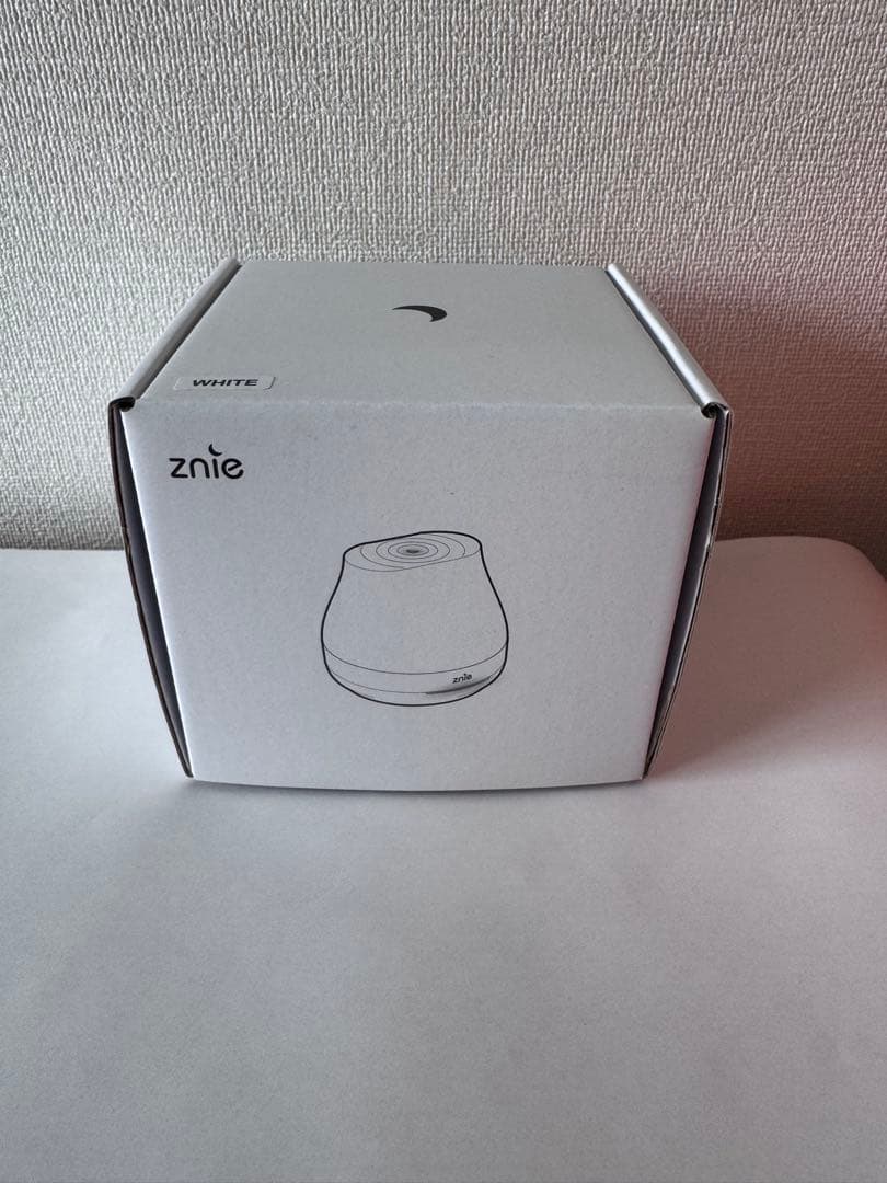 Znie lite P-100 ホワイト 睡眠グッズ