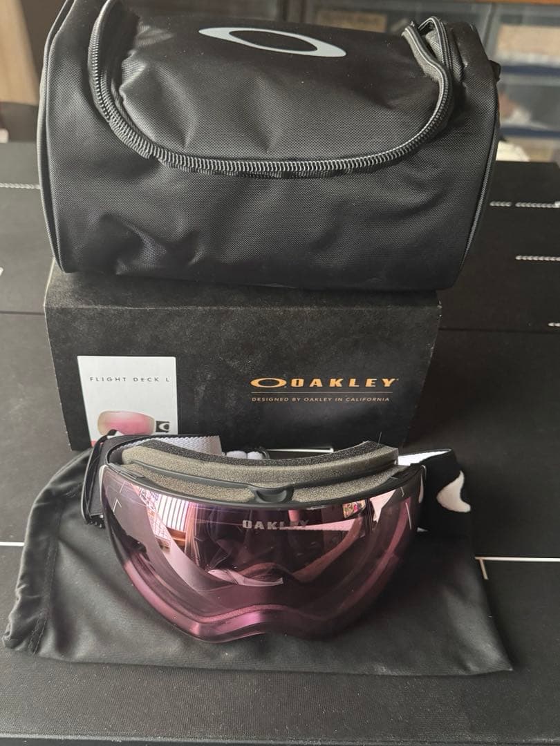 オークリー FLIGHT DECK L ゴーグル　スキー　スノーボード