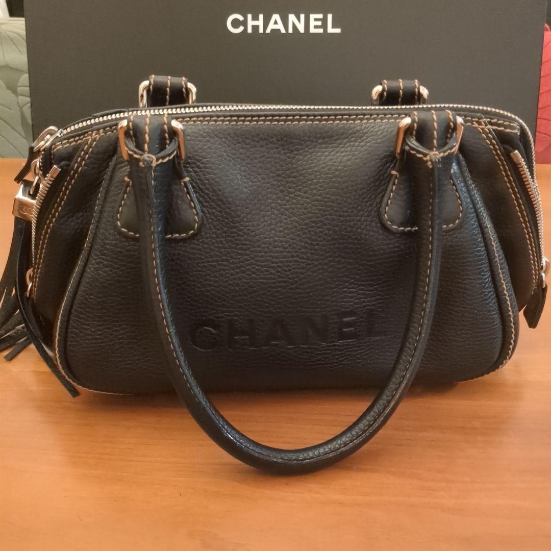CHANEL 黒 レザーハンドバッグ