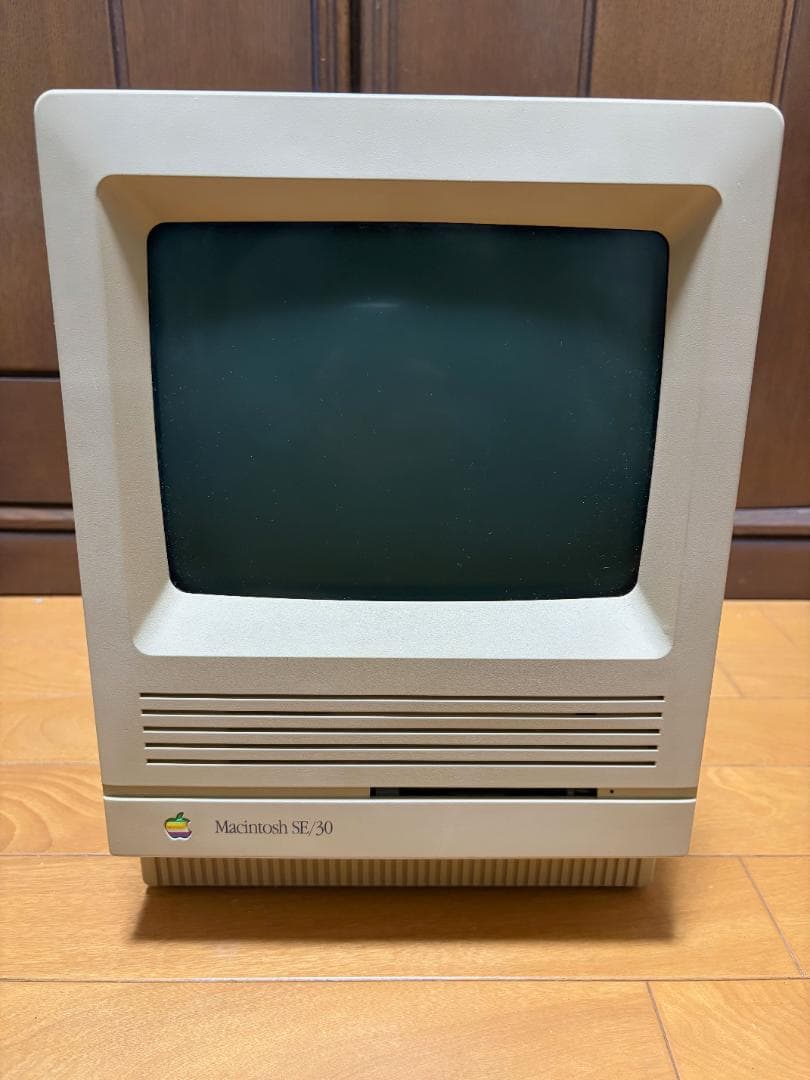 Macintosh SE/30 デスクトップPC