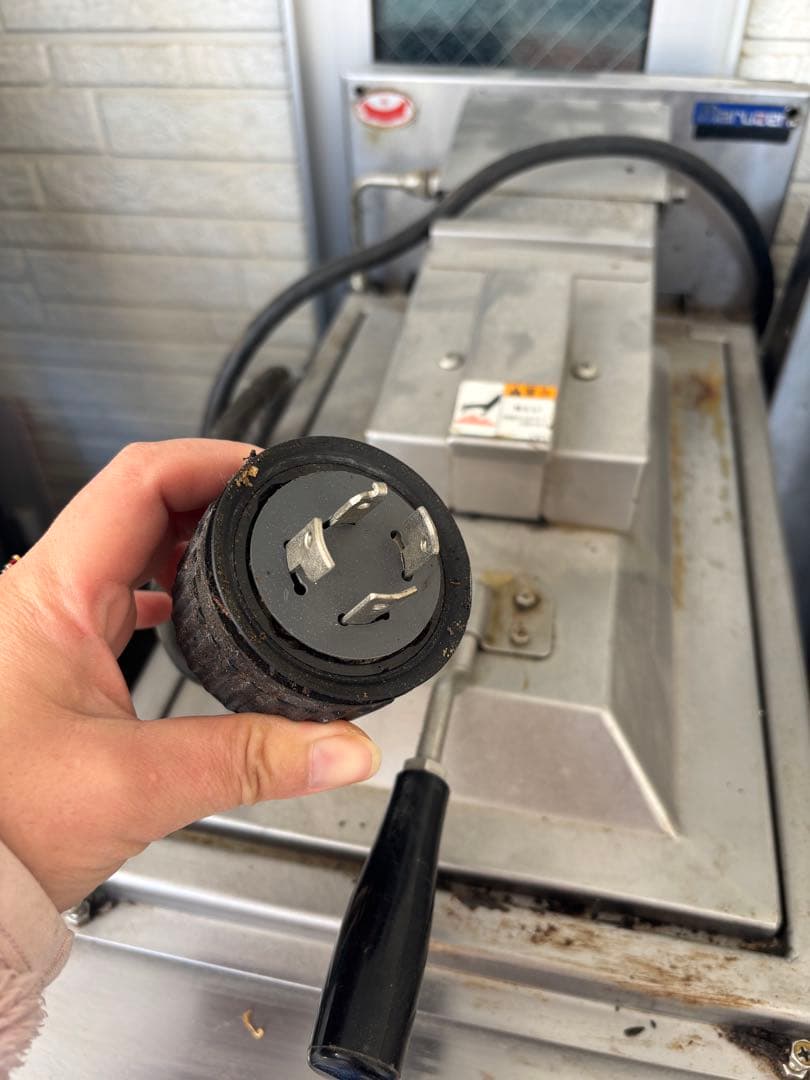 MAZE-4S 業務用機器 200V 3.00kW餃子自動機械￼