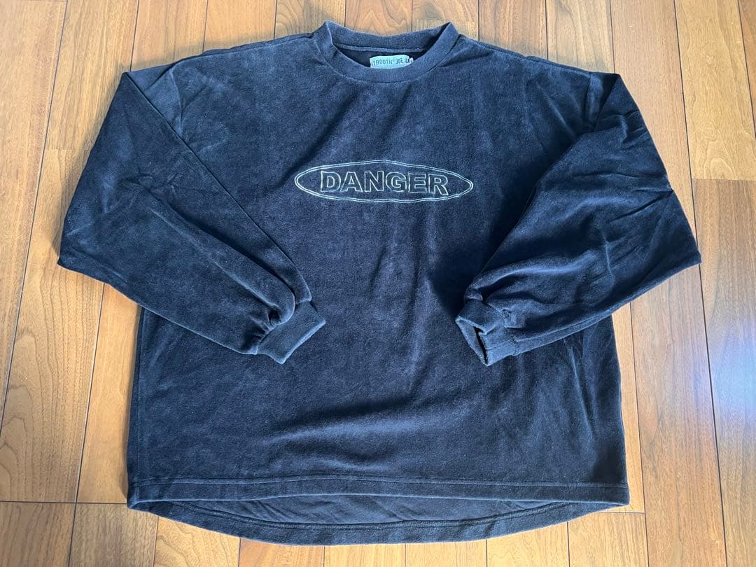 BLACKEYEPATCH ✖️ TIGHTBOOTHベロアトップス