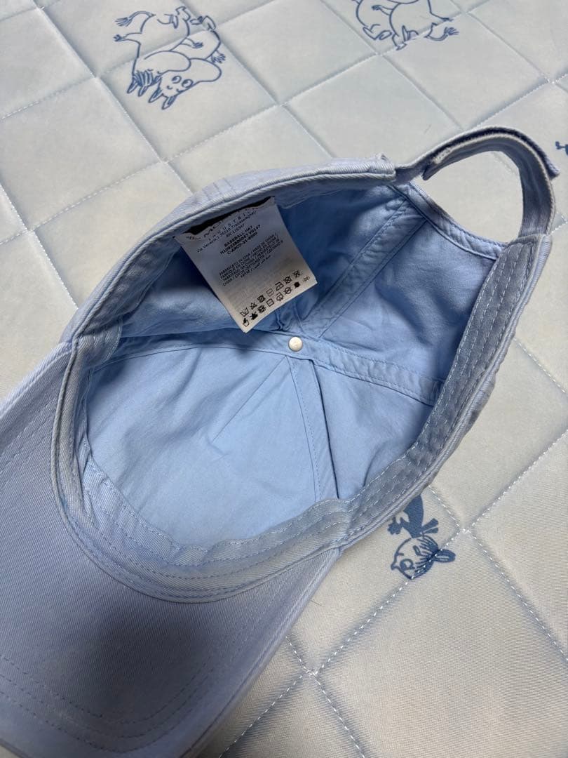 MONCLER ライトブルー キャップ