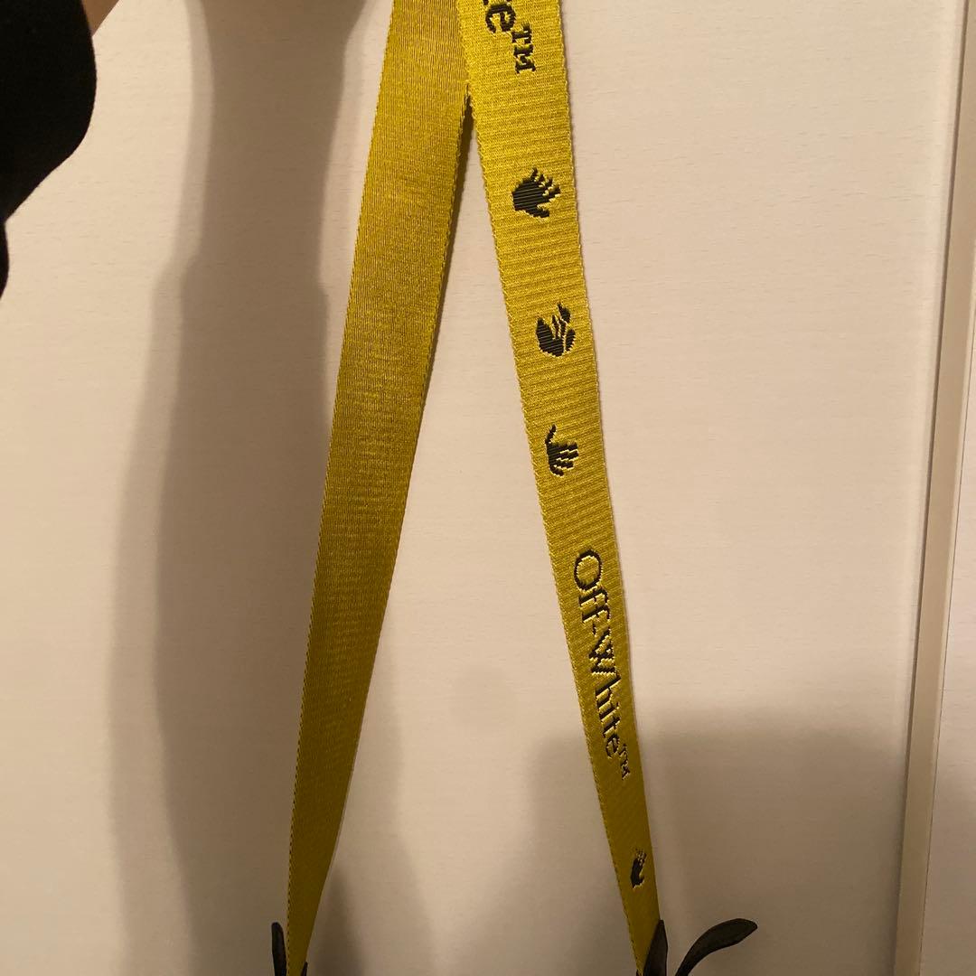 off-white ショルダーバッグ　オフホワイト