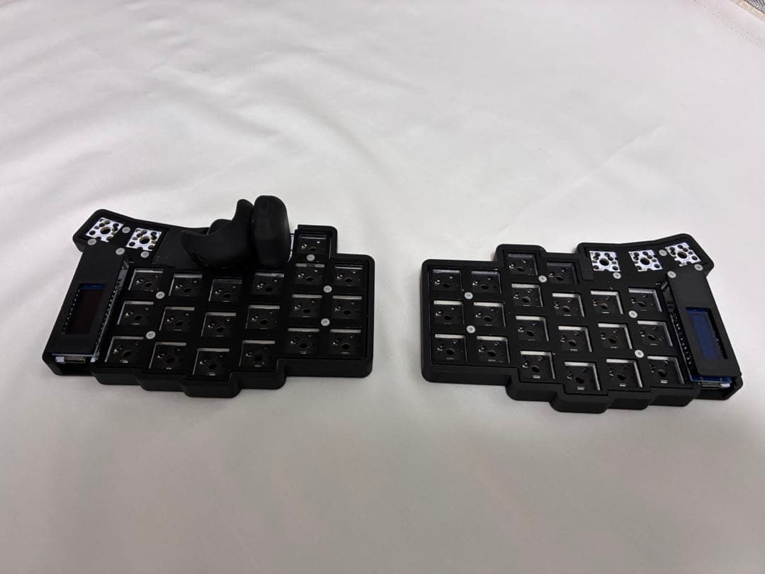 Keyball44 （ケース・フォーム付き、ブラック塗装）