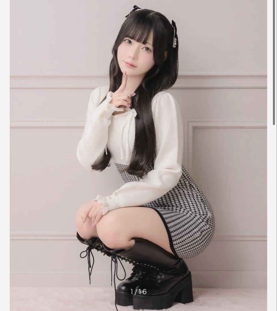 pium カットアウト千鳥柄ニットワンピース