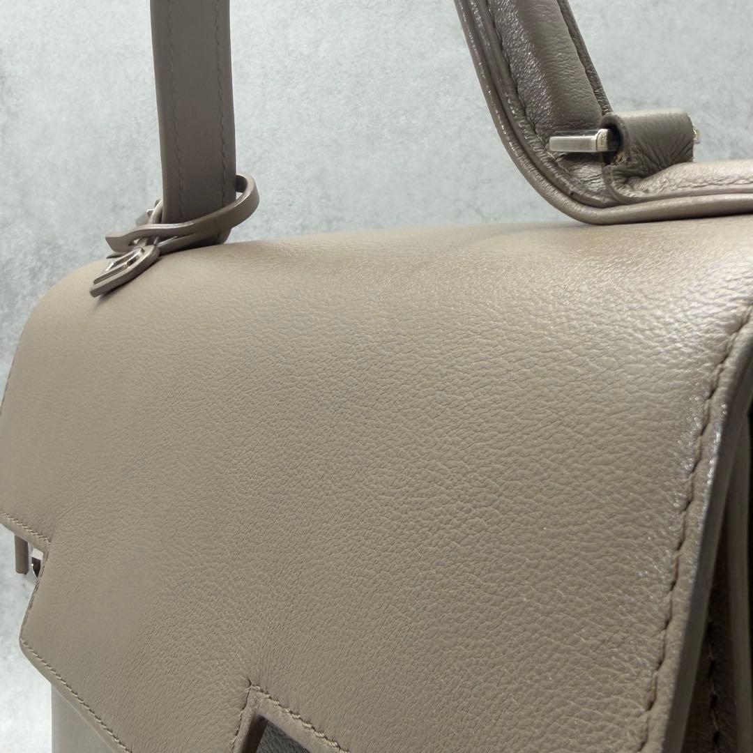 【希少美品】DELVAUX タンペート MM ベージュ フラップ式ハンドバッグ