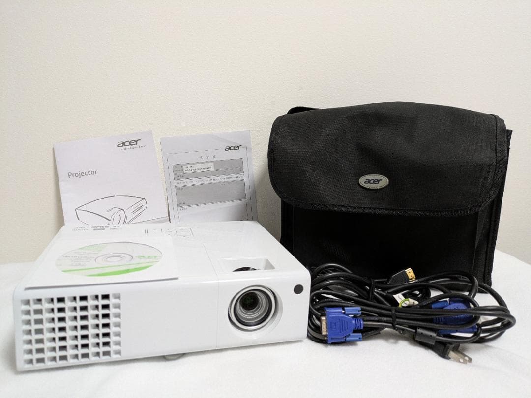 Acer　DLPプロジェクター　 H6510BD