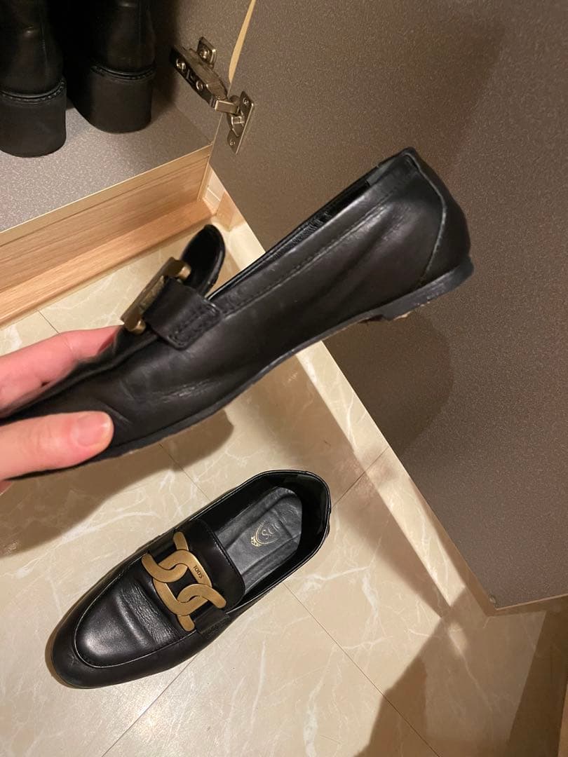 t*a様 TOD'S ブラック ローファー ゴールドチェーン