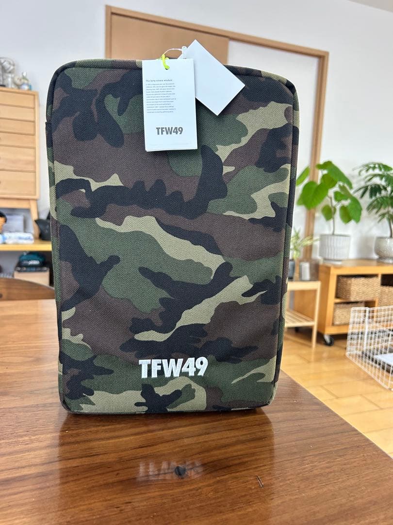 TFW49 迷彩シューズバッグ