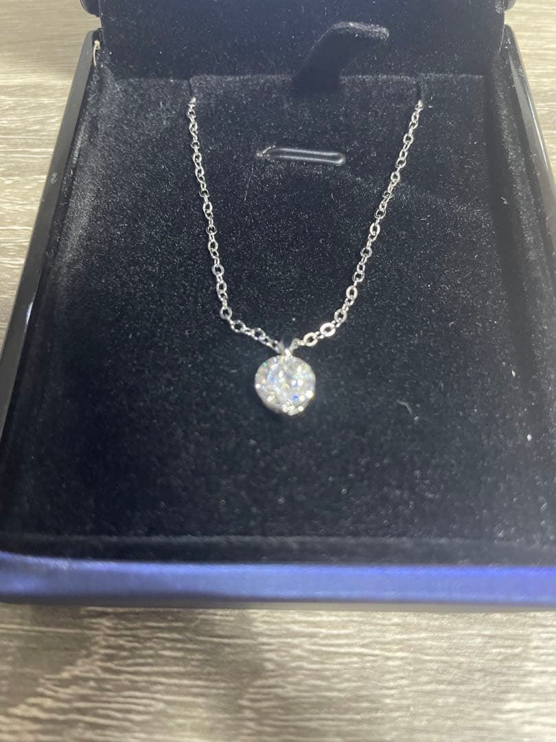 【みー】ダイヤモンドネックレス　pt950刻印あり