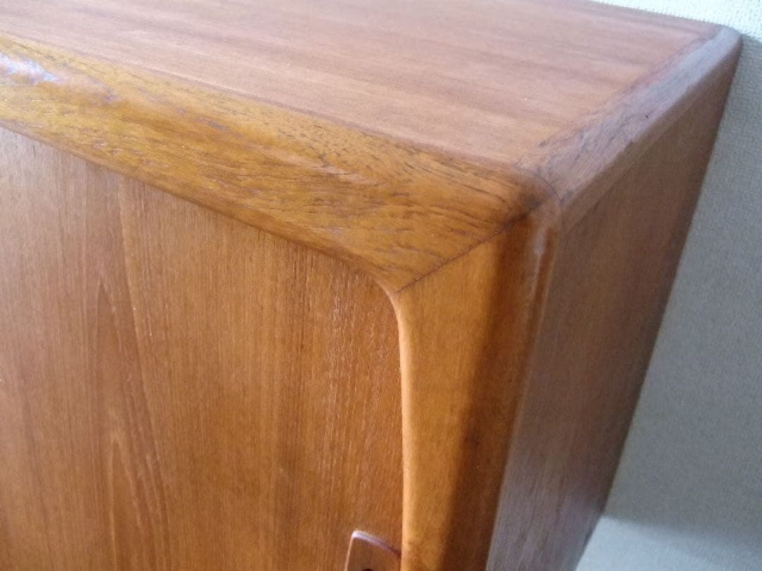 北欧 デンマーク ヴィンテージ チーク サイドボード キャビネット