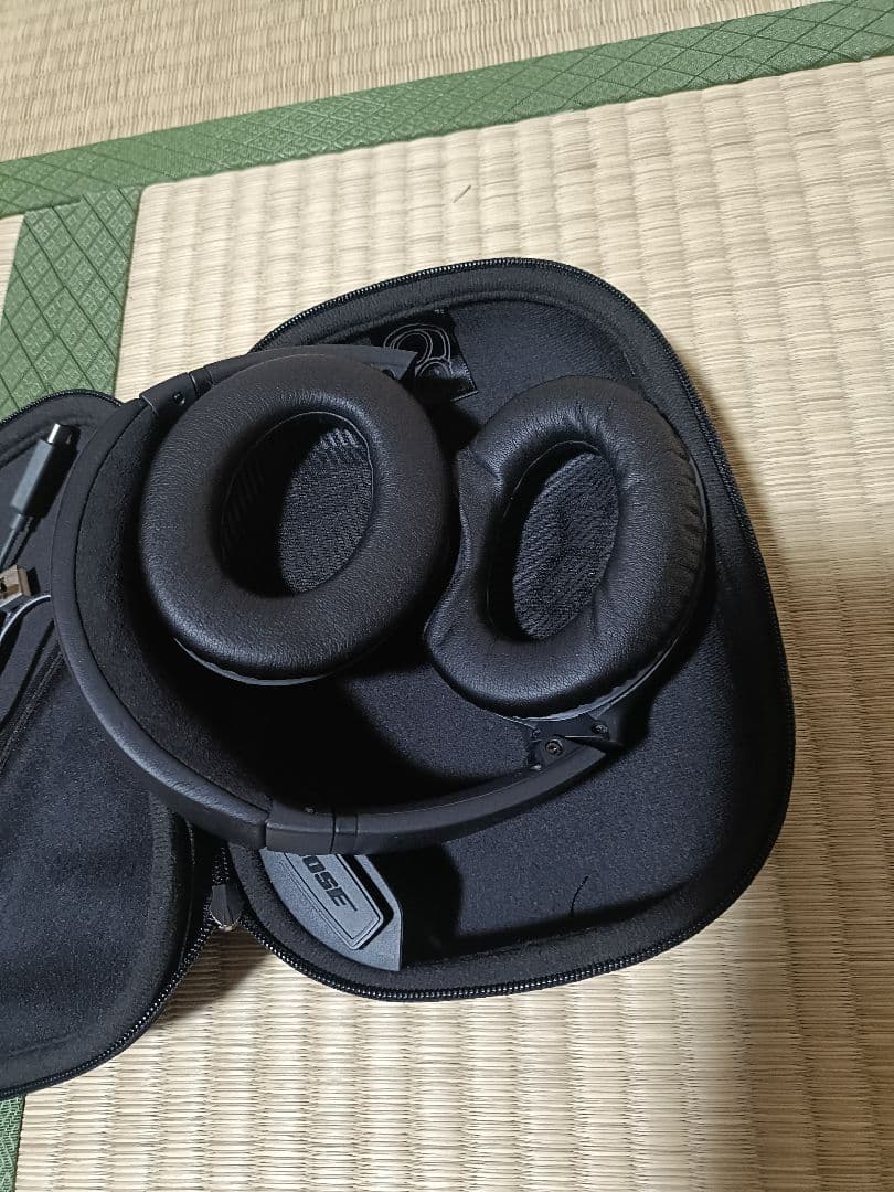 Bose ワイヤレスヘッドホン ケース付き